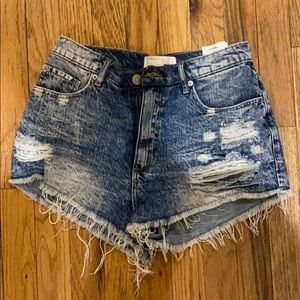 High-rise Festival Shorts (Size 5/6)